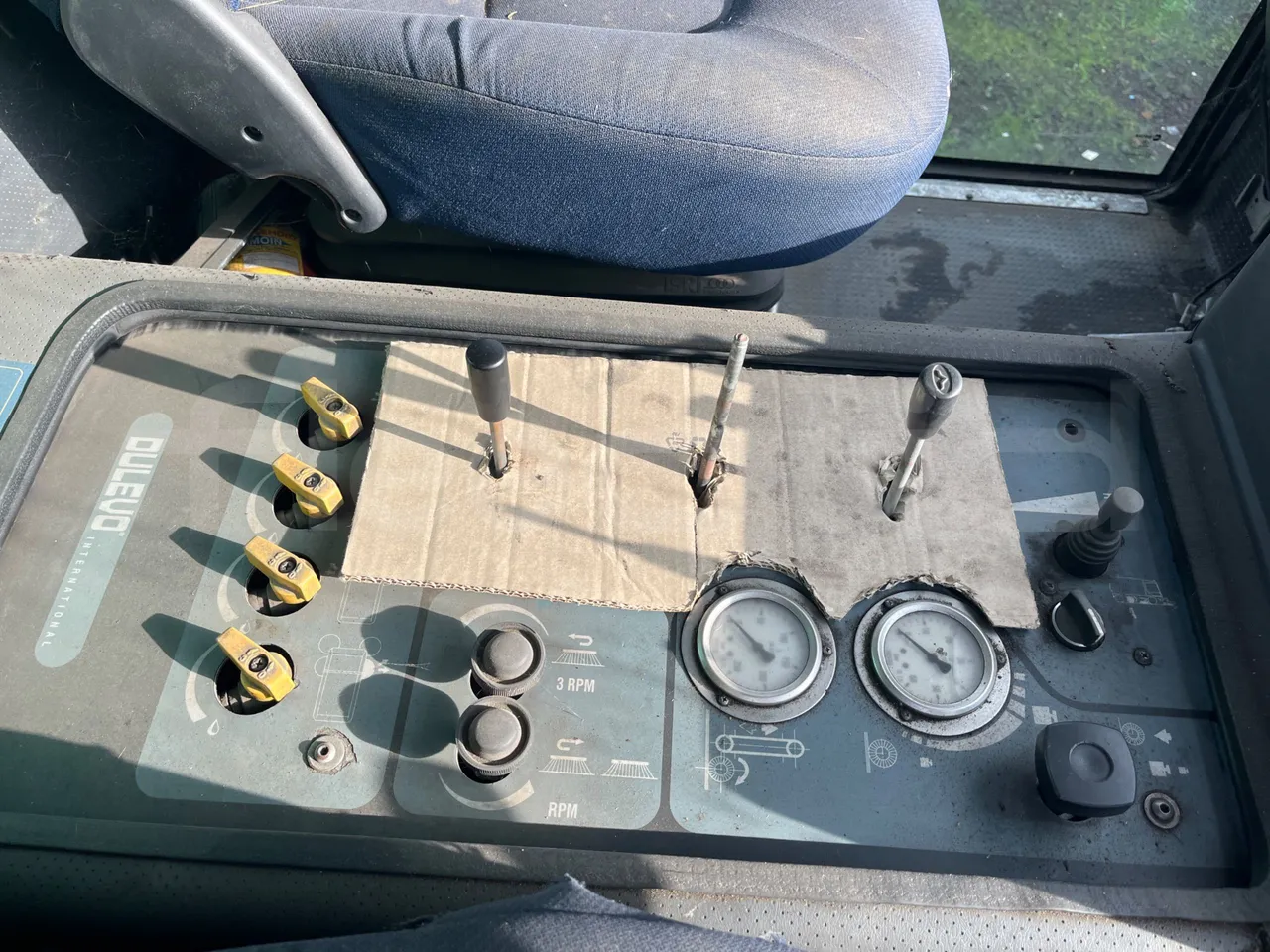 Dulevo 5010 L - 5.890mt - onboard devices 1