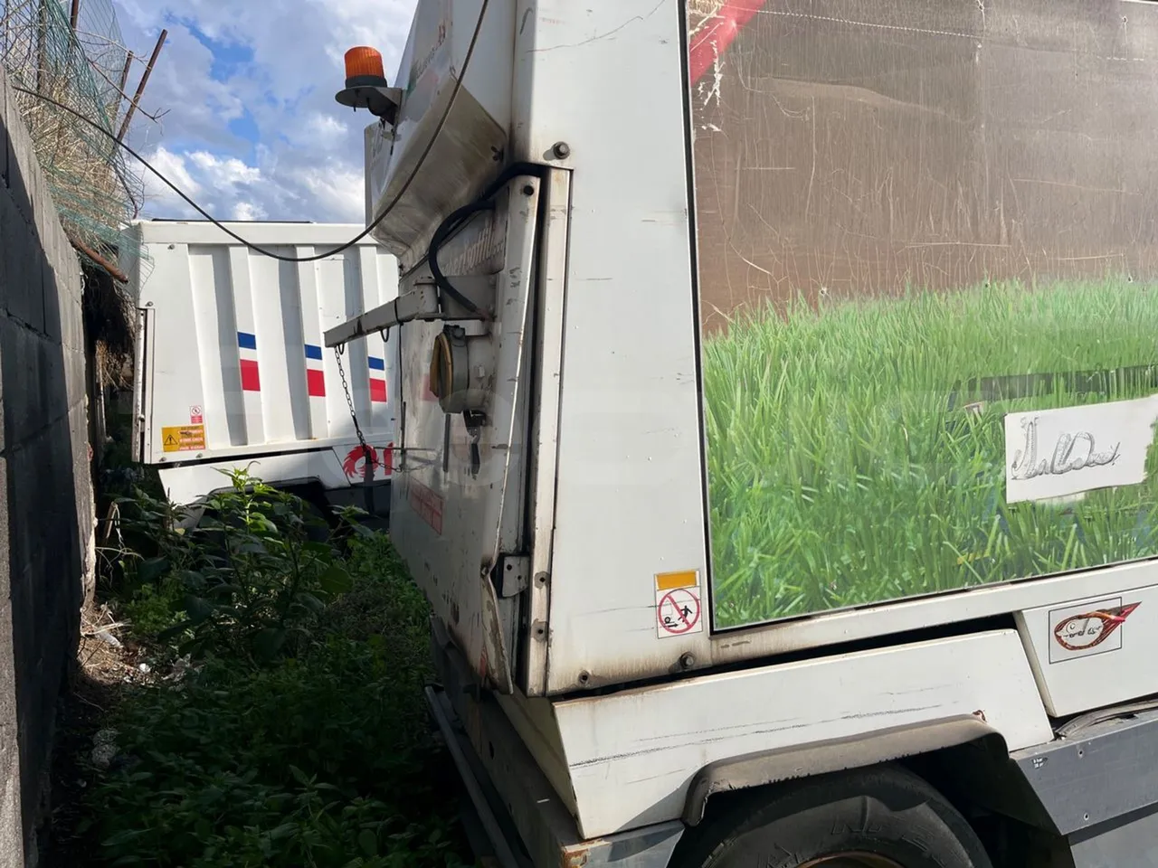 Dulevo 5010 L - 5.890mt - rear hatch closed