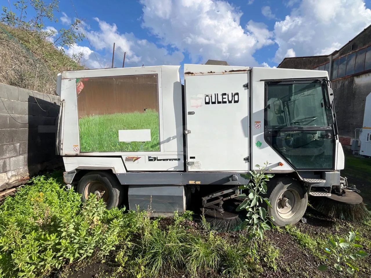 Dulevo 5010 L - 5.890mt - right side doors closed