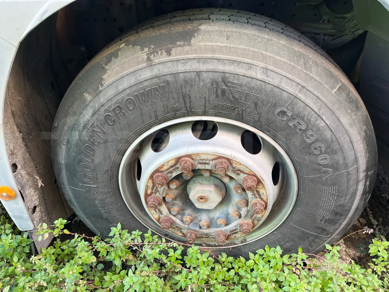 Iveco Magirus A260S/E4 FARID T1SM25 - Euro5 - 228kW - 9.685mt - front left tire measurements