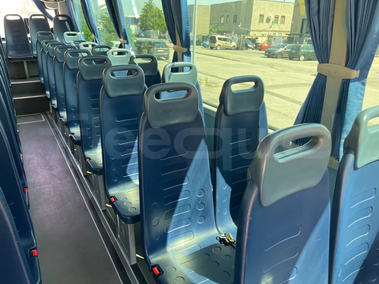 King Long XMQ6800 2AL1AA2B - Euro5 - 148kW - 7.995mt - roof hatch 3