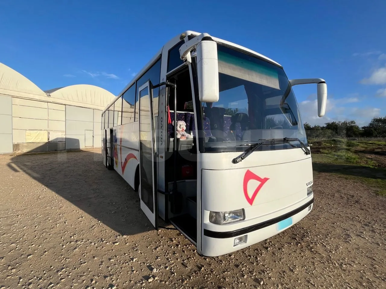 Volvo Barbi Echo B12 60/38  - Euro2 - 279kW - 12mt - 3/4 right front doors open