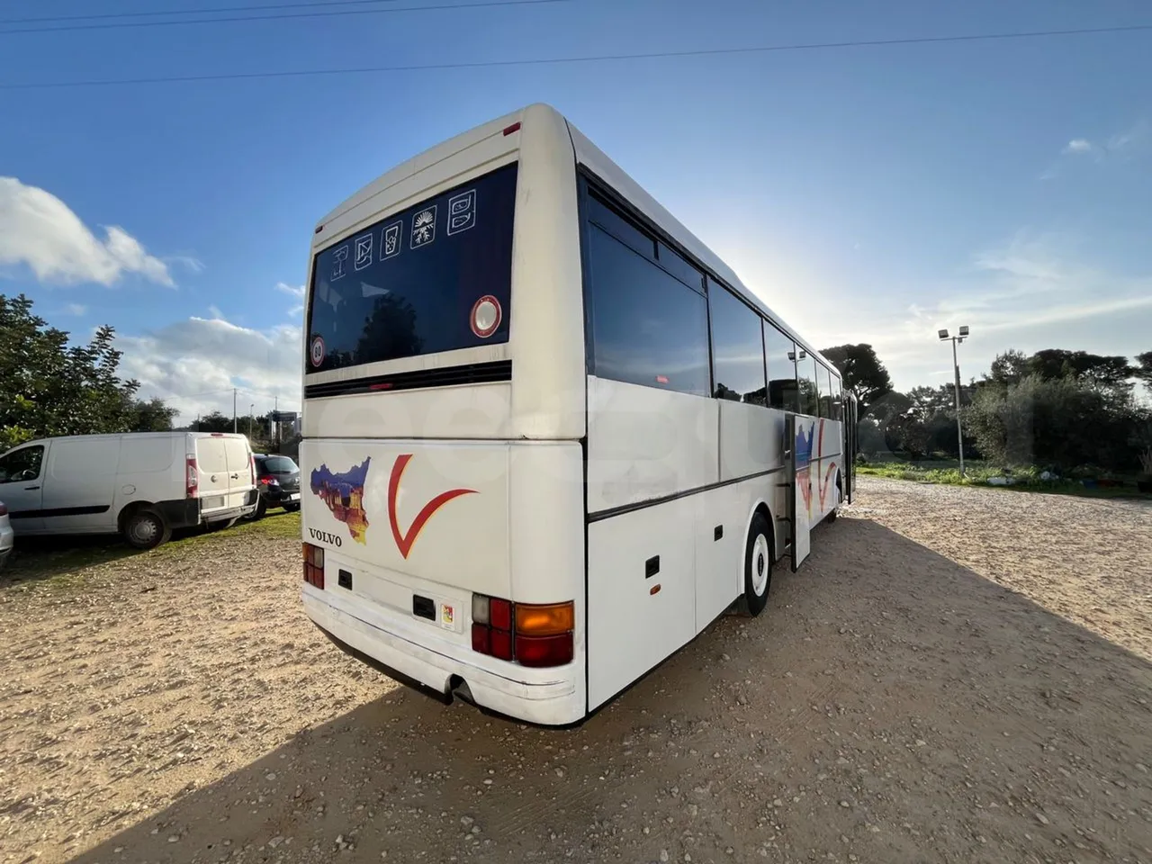 Volvo Barbi Echo B12 60/38  - Euro2 - 279kW - 12mt - 3/4 right rear doors open