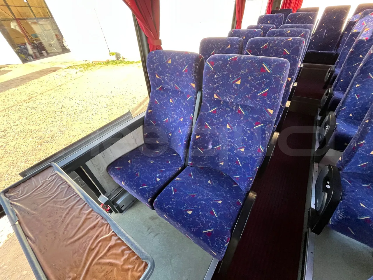 Volvo Barbi Echo B12 60/38  - Euro2 - 279kW - 12mt - single seat detail