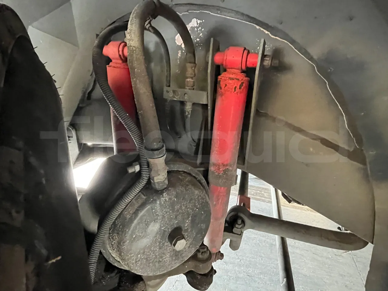 Volvo Barbi Echo B12 60/38  - Euro2 - 279kW - 12mt - front shock absorbers left