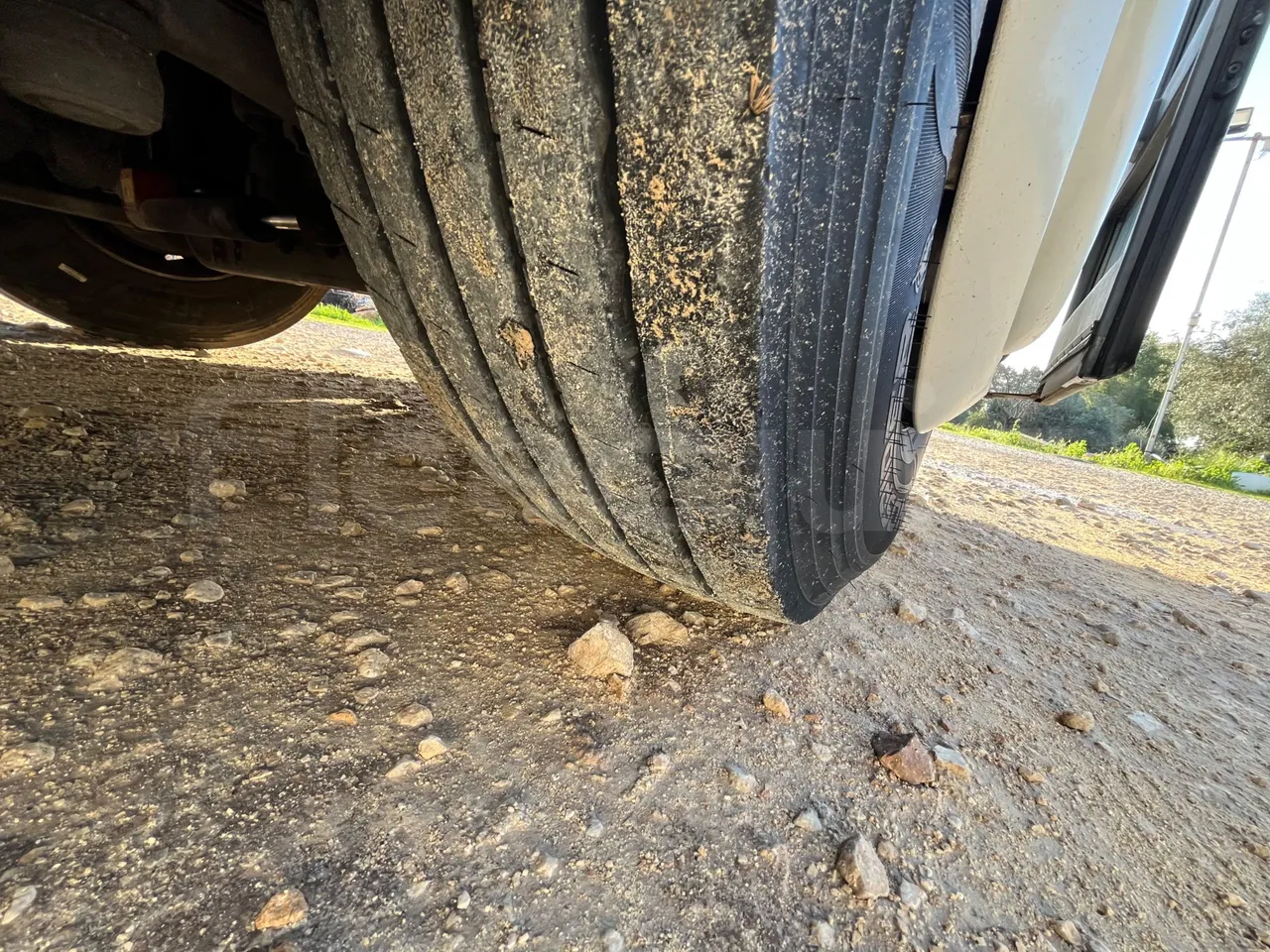 Volvo Barbi Echo B12 60/38  - Euro2 - 279kW - 12mt - tread condition front tires right