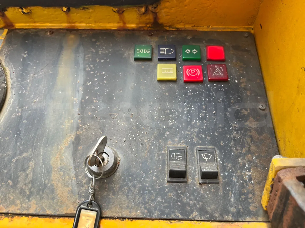 Manghi Gru MTA 160/1 MTA 160/1 - 81kW - buttons panels on (mandatory for bus to scrap)