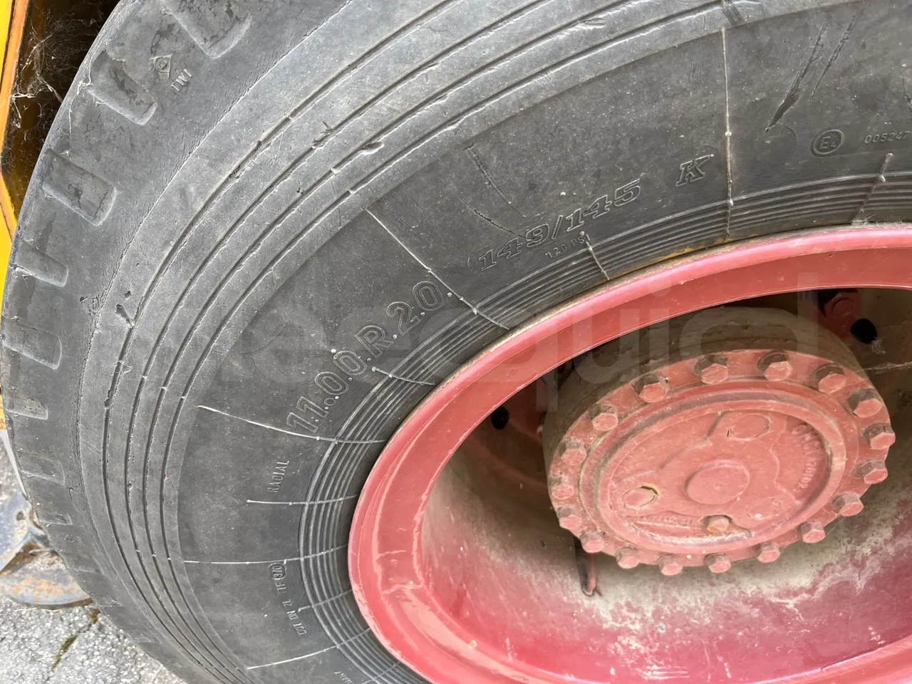 Manghi Gru MTA 160/1 MTA 160/1 - 81kW - front left tire measurements