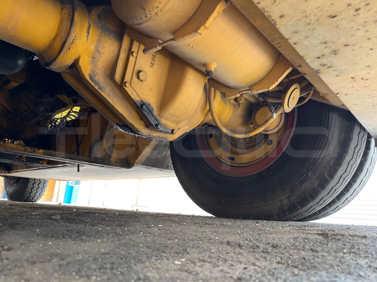 Manghi Gru MTA 160/1 MTA 160/1 - 81kW - front axle left side