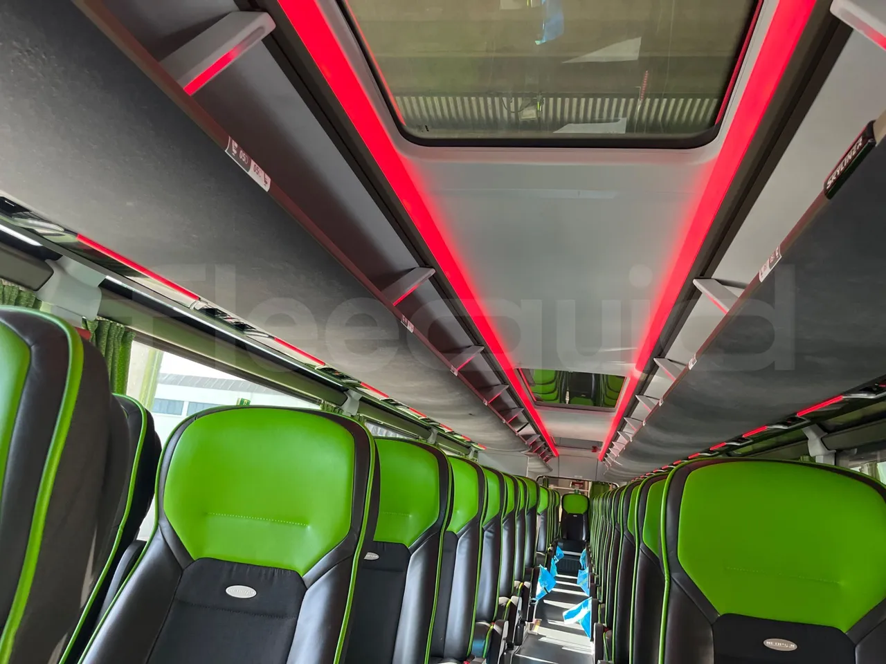 Neoplan Skyliner V6ACE - Euro6 - 375kW - 14mt - camera accessories photo