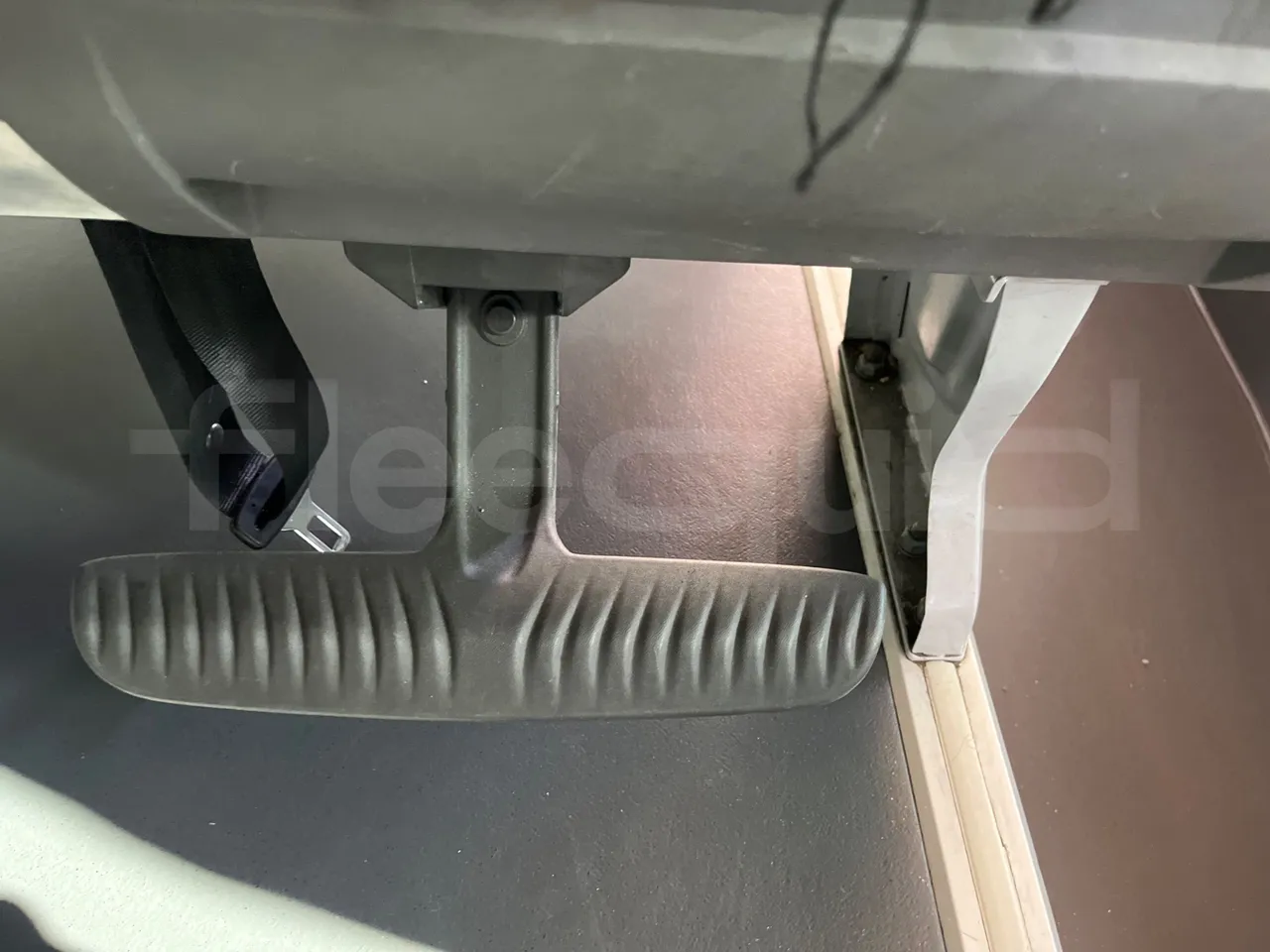 Neoplan Skyliner V6ACE - Euro6 - 375kW - 14mt - footrest detail photo