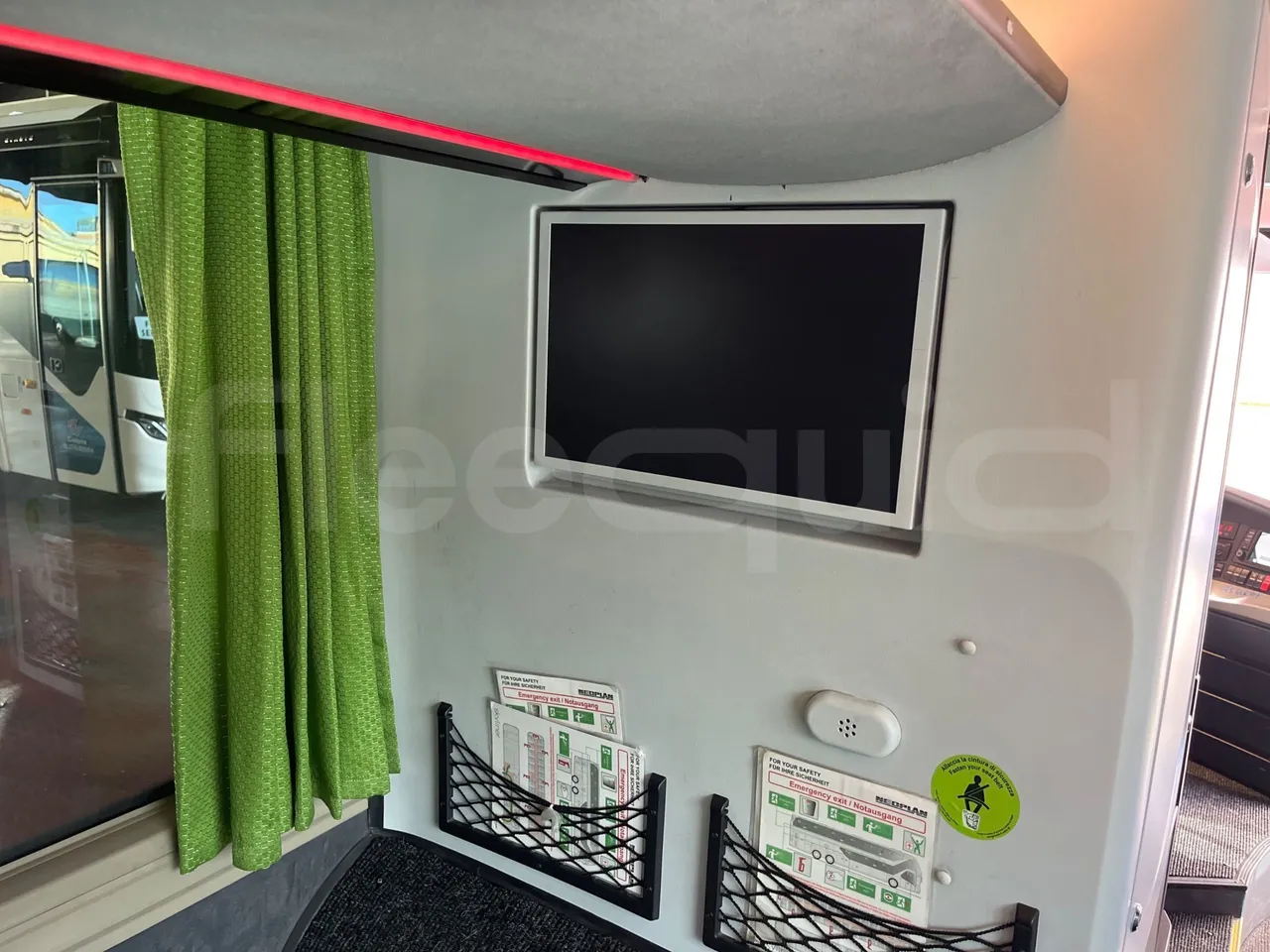 Neoplan Skyliner V6ACE - Euro6 - 375kW - 14mt - monitor detail photo