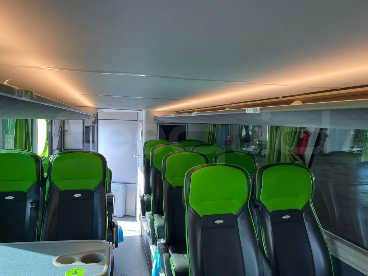 Neoplan Skyliner V6ACE - Euro6 - 375kW - 14mt - overhead compartments photo