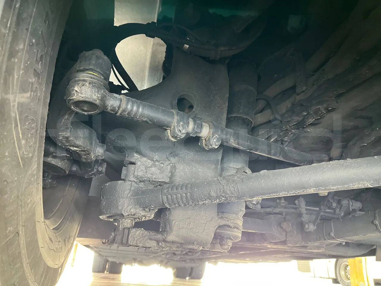 Neoplan Skyliner V6ACE - Euro6 - 375kW - 14mt - front axle right side