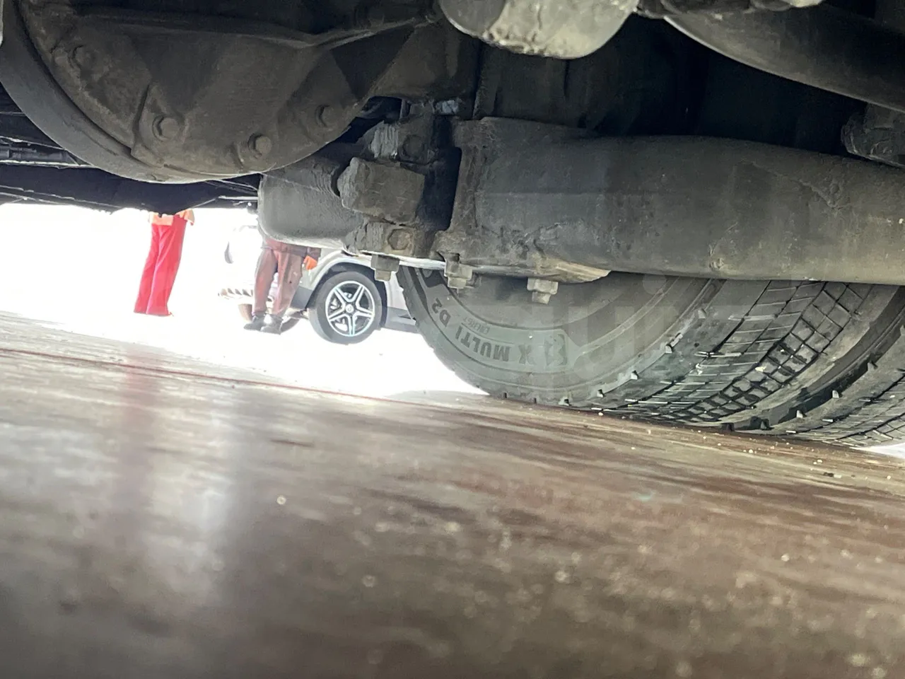 Neoplan Skyliner V6ACE - Euro6 - 375kW - 14mt - axle 3 right side