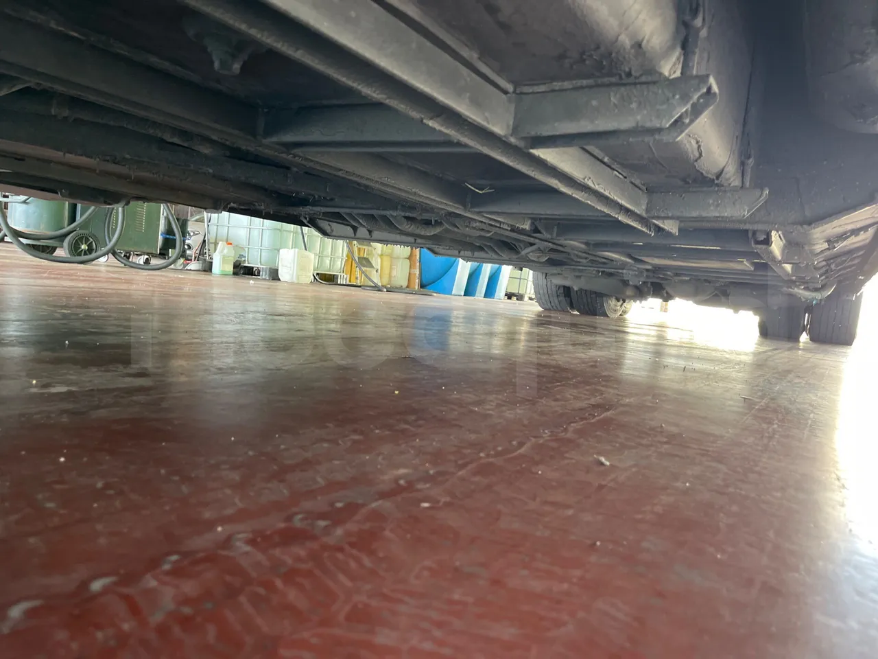 Neoplan Skyliner V6ACE - Euro6 - 375kW - 14mt - central undercarriage photo