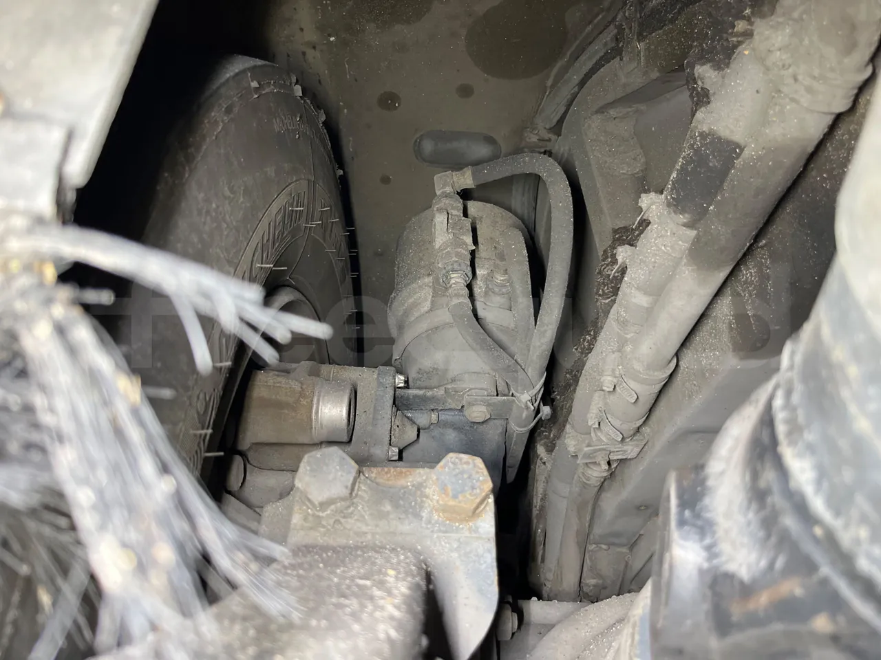 Mercedes-Benz O 530 G- 3P - Euro5 - 260kW - 17.940mt - axel 3 caliper brakes left