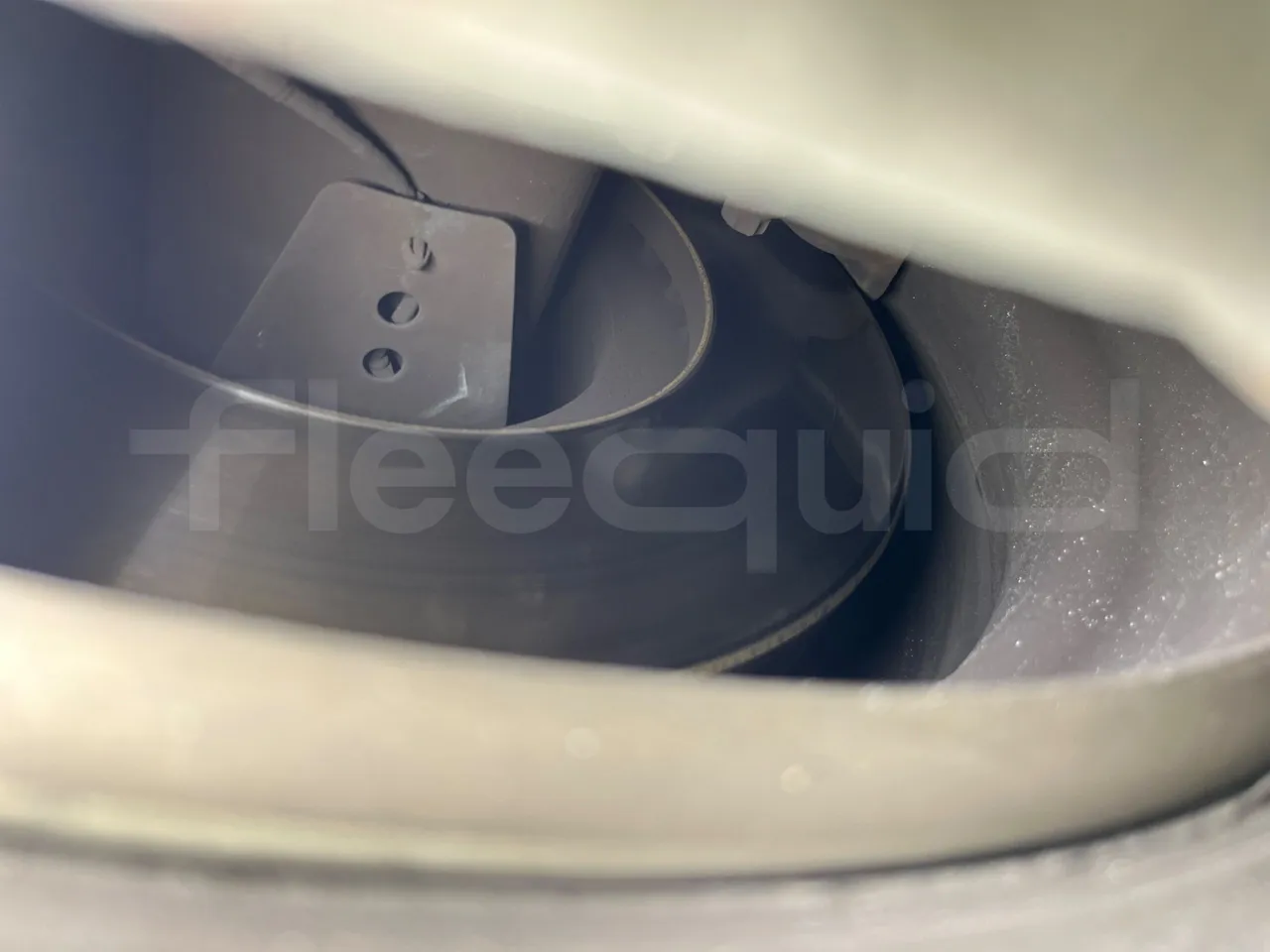 Mercedes-Benz O 530 G- 3P - Euro5 - 260kW - 17.940mt - axle 2 discs left