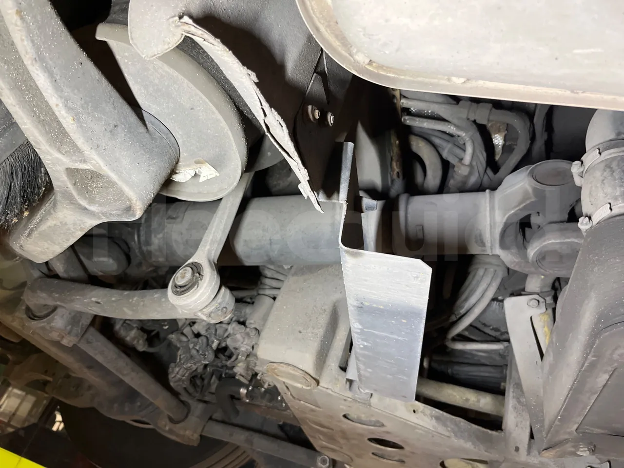 Mercedes-Benz O 530 G- 3P - Euro5 - 260kW - 17.940mt - driveshaft photo