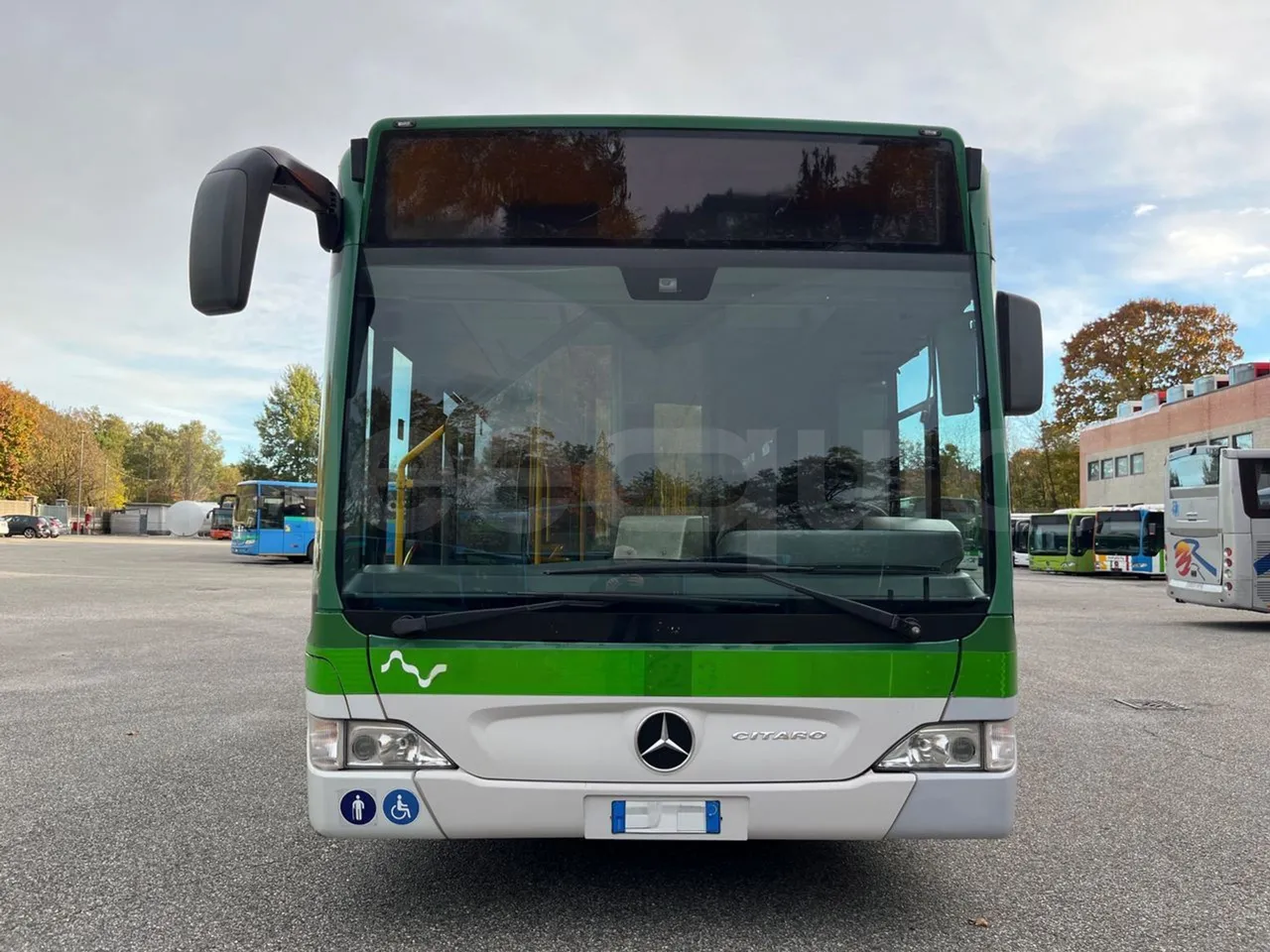 Mercedes-Benz O 530 G- 3P - Euro5 - 260kW - 17.940mt - front photo