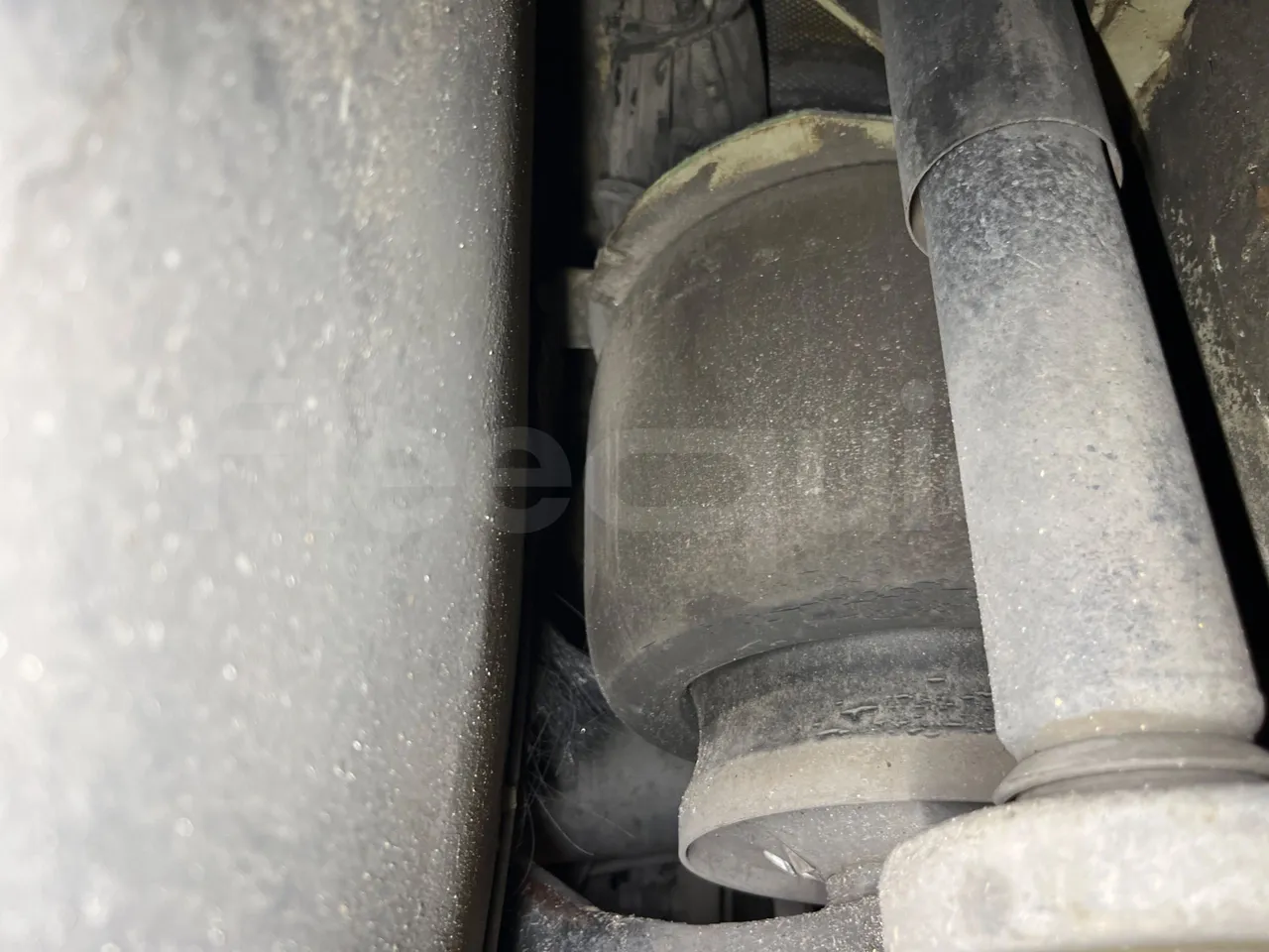 Mercedes-Benz O 530 G- 3P - Euro5 - 260kW - 17.940mt - axle 3 air springs 2 left