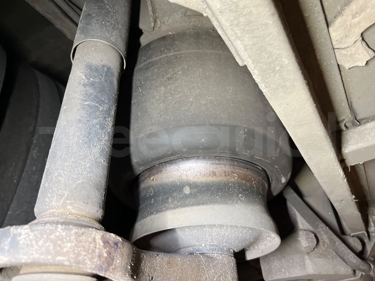 Mercedes-Benz O 530 G- 3P - Euro5 - 260kW - 17.940mt - axle 3 air springs 1 right