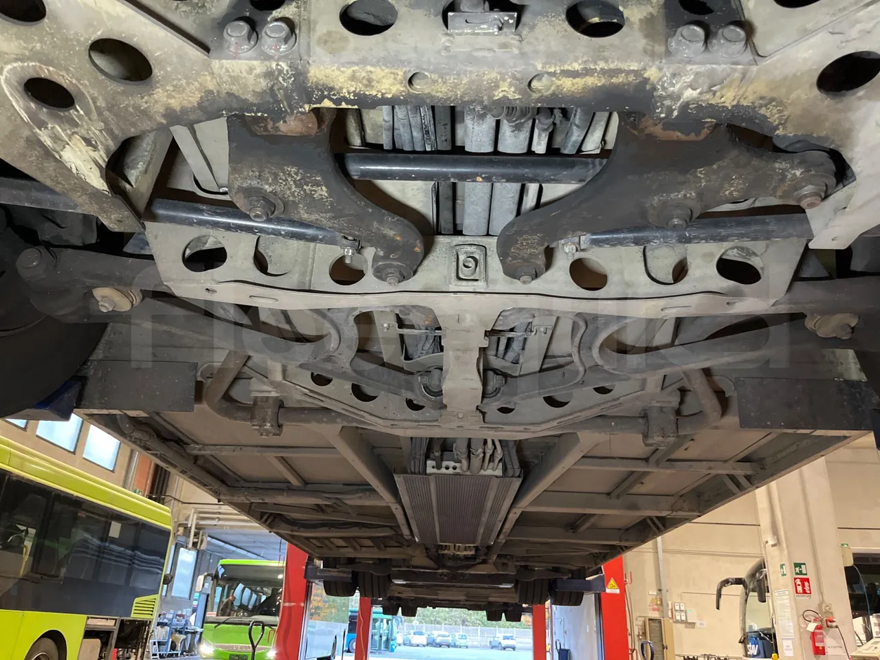 Mercedes-Benz O 530 G- 3P - Euro5 - 260kW - 17.940mt - front axle central