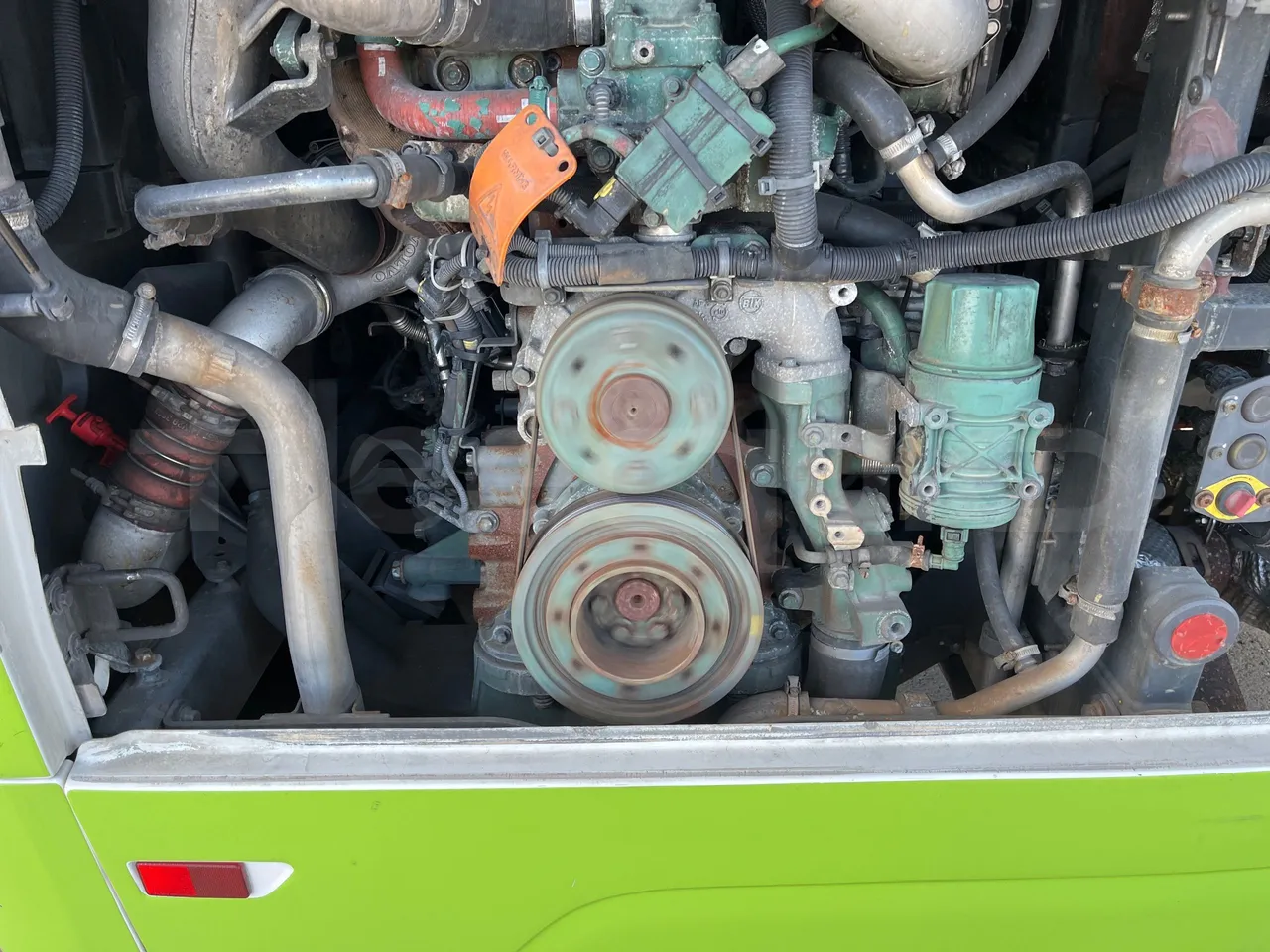 Volvo G891H L291LH24J8100 / Euro 6 - 177 Kw - 18.750 Mt - air conditioning compressor