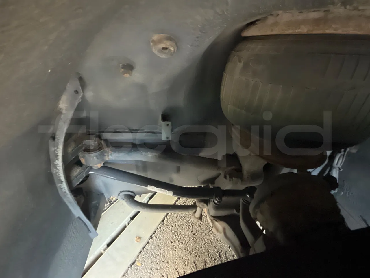 Volvo G891H L291LH24J8100 / Euro 6 - 177 Kw - 18.750 Mt - front shock absorbers left