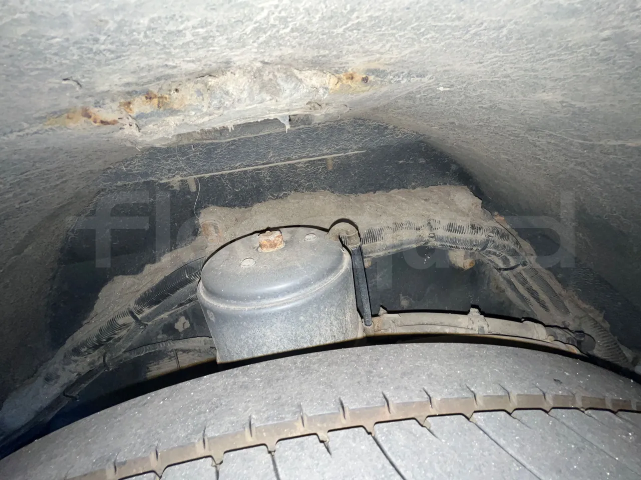 Volvo G891H L291LH24J8100 / Euro 6 - 177 Kw - 18.750 Mt - axle 3 air springs 1 left