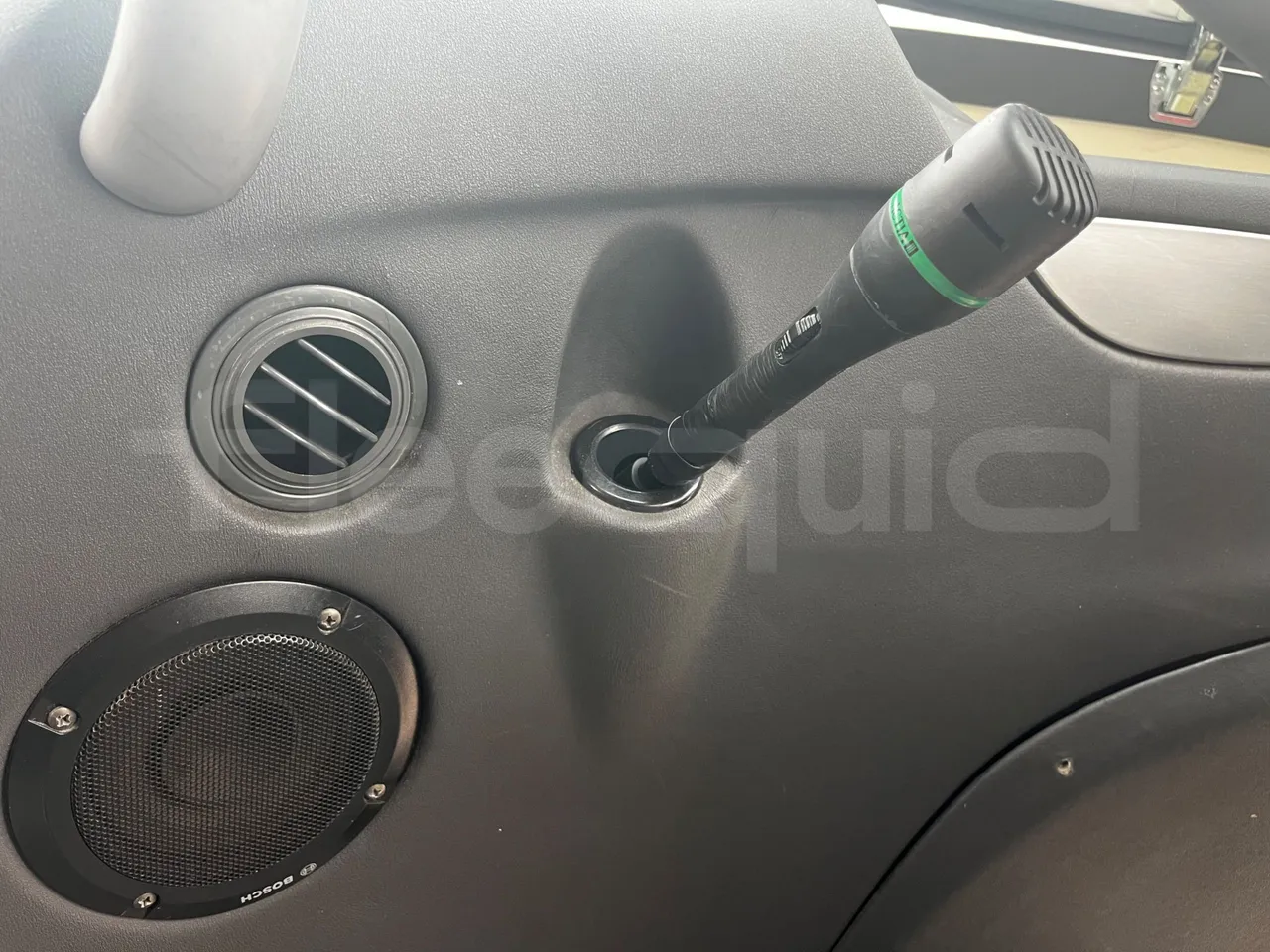 Irizar i6 12.35 - EUR6 - 305kW - 12.200m - hostes microphone accessories photo