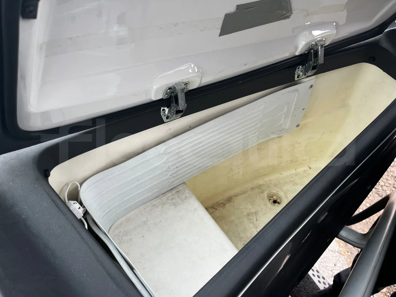 Irizar i6 12.35 - EUR6 - 305kW - 12.200m - coffee machine accessories