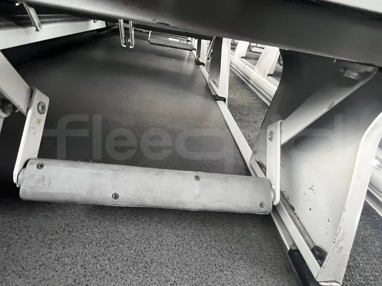 Irizar i6 12.35 - EUR6 - 305kW - 12.200m - footrest detail photo
