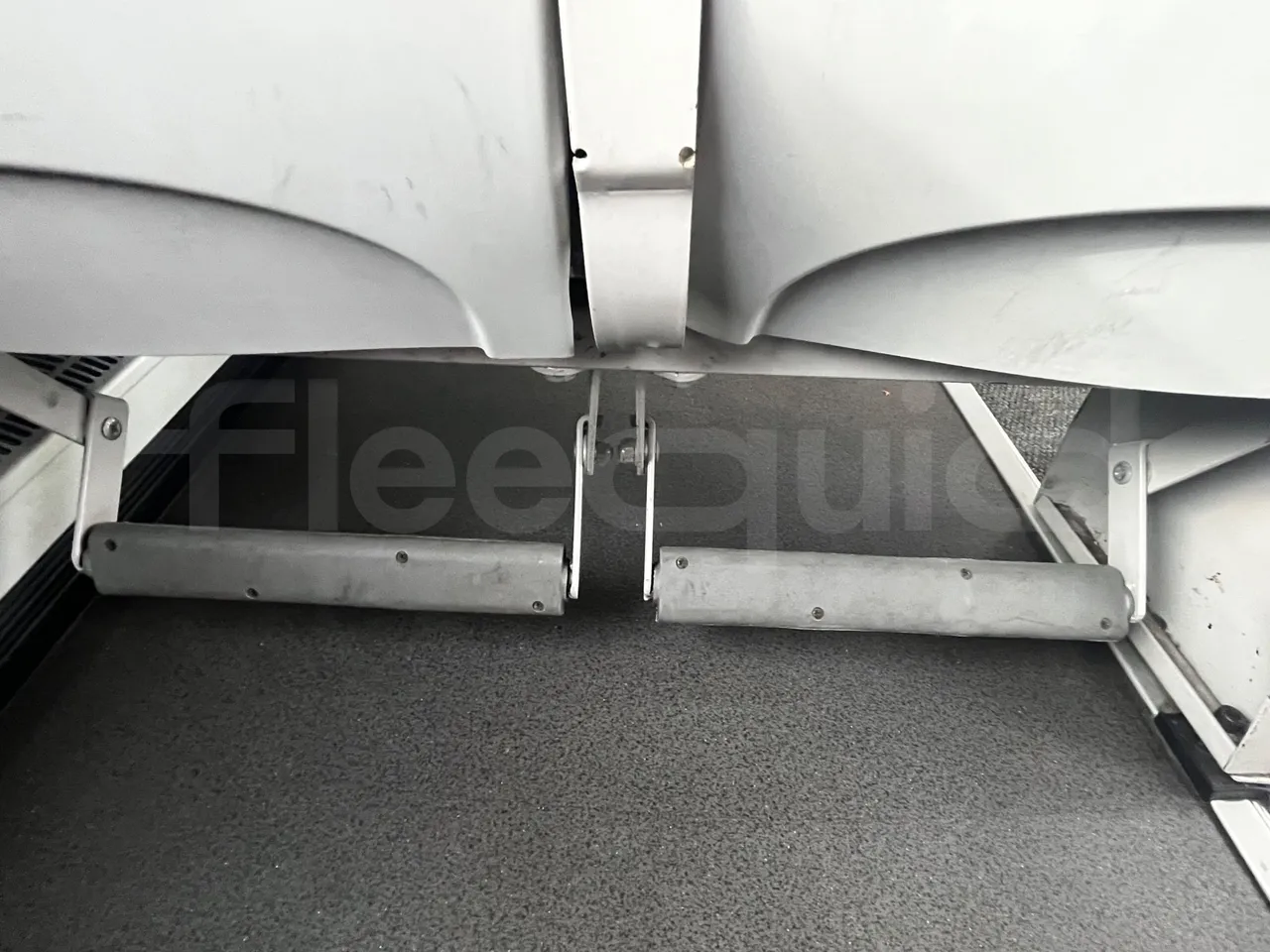 Irizar i6 12.35 - EUR6 - 305kW - 12.200m - power outlets detail