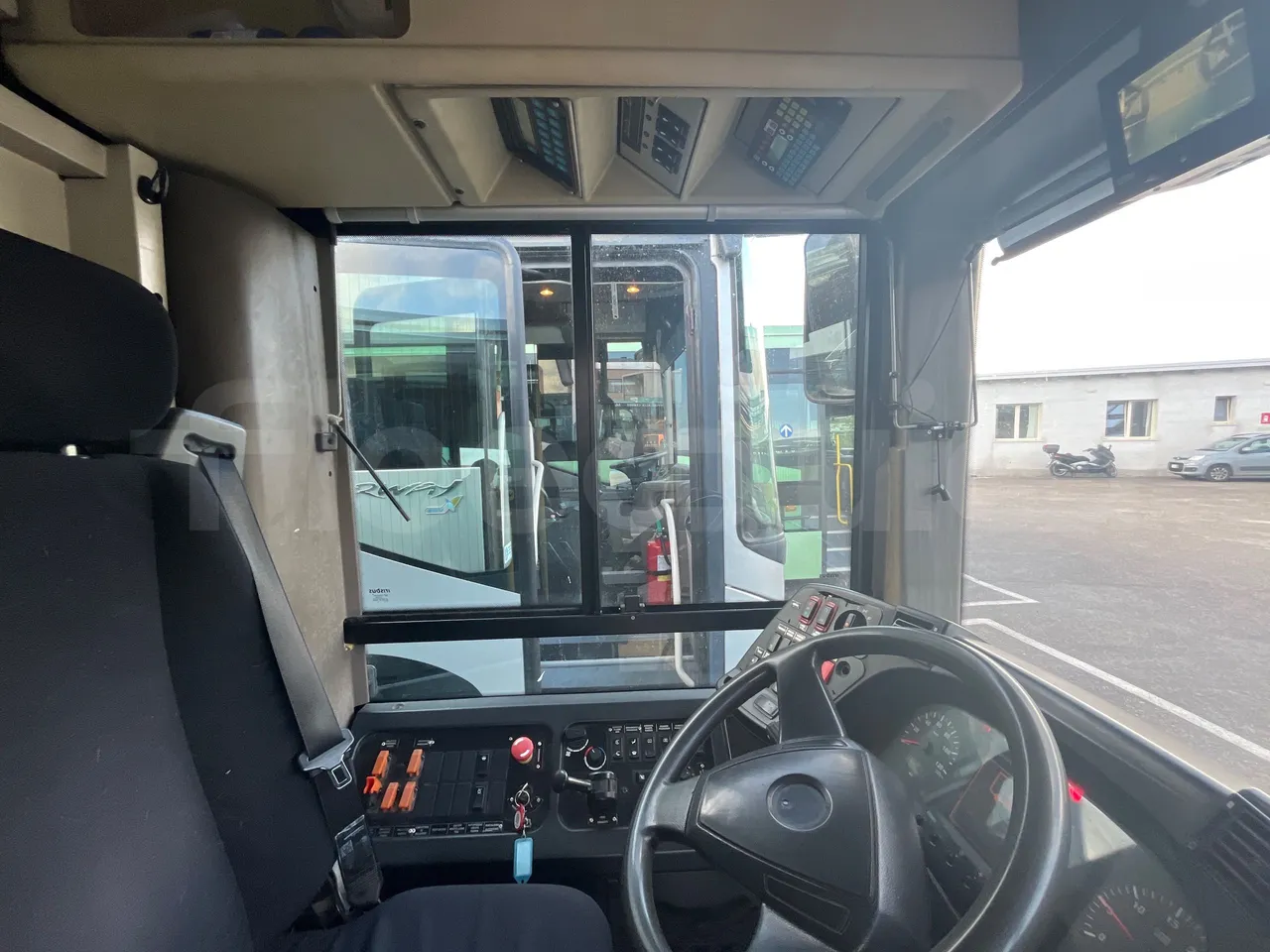 Irisbus Citelis PS09D1 PS09D1-98  - Euro5 - 213kW - 11.990mt - driver microphone accessories photo