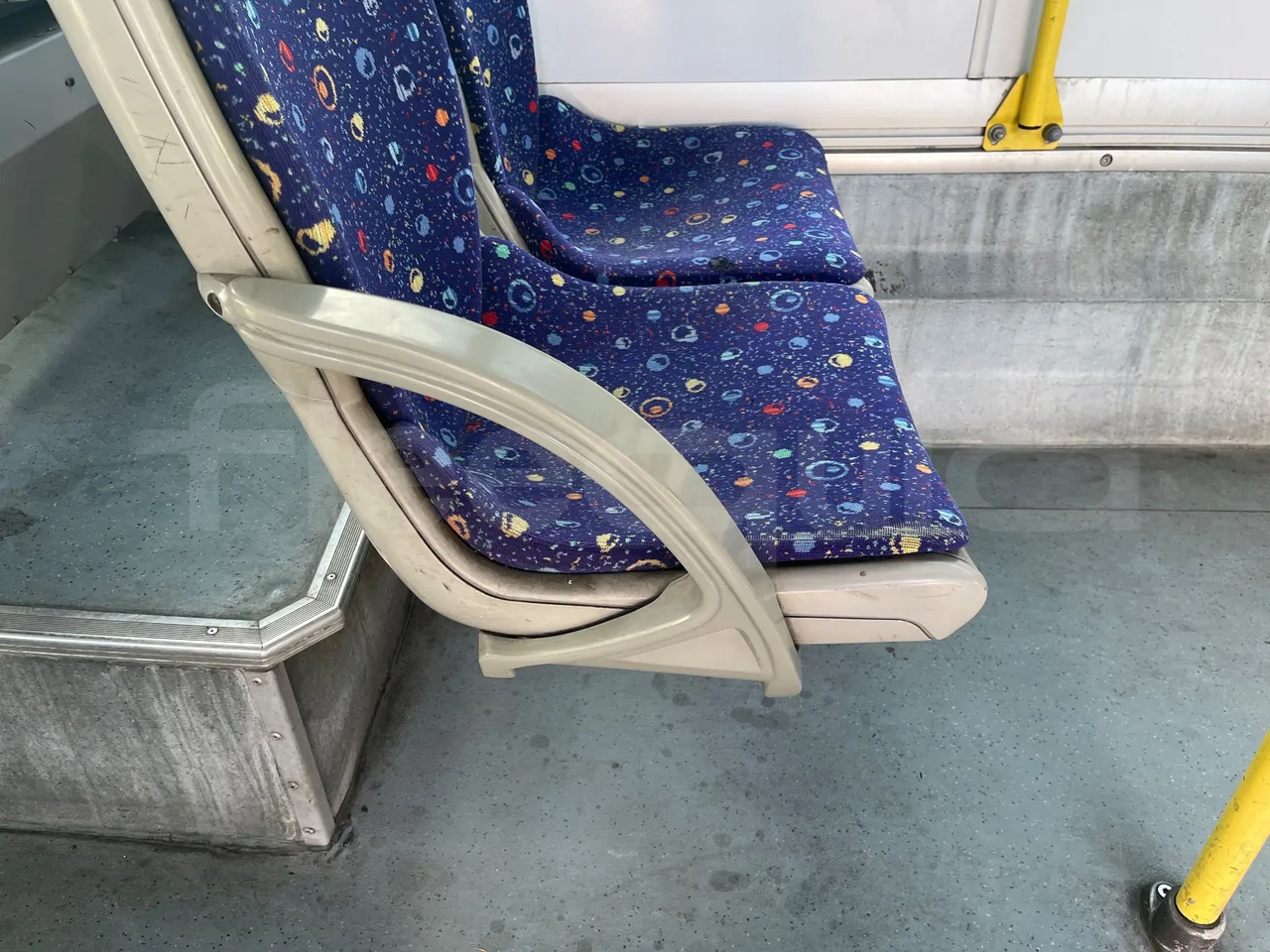 Irisbus Citelis PS09D1 PS09D1-98  - Euro5 - 213kW - 11.990mt - armrest detail photo