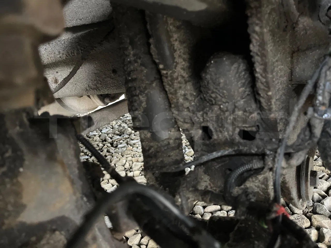 Kutsenits IC HNF-1 - EUR5 - 125kW -8.5m - front shock absorbers right