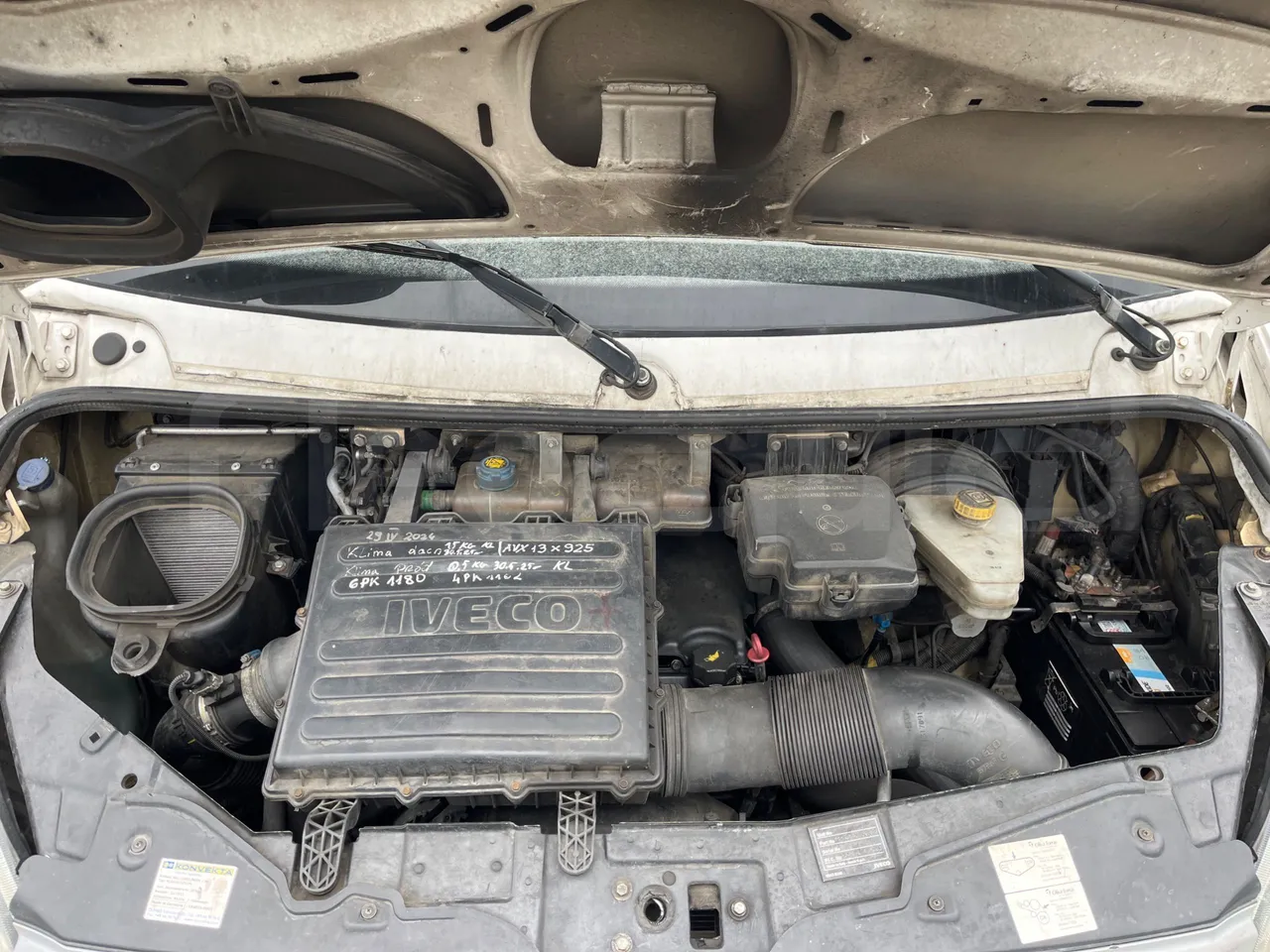 Kutsenits IC HNF-1 - EUR5 - 125kW -8.5m - rear hatch open