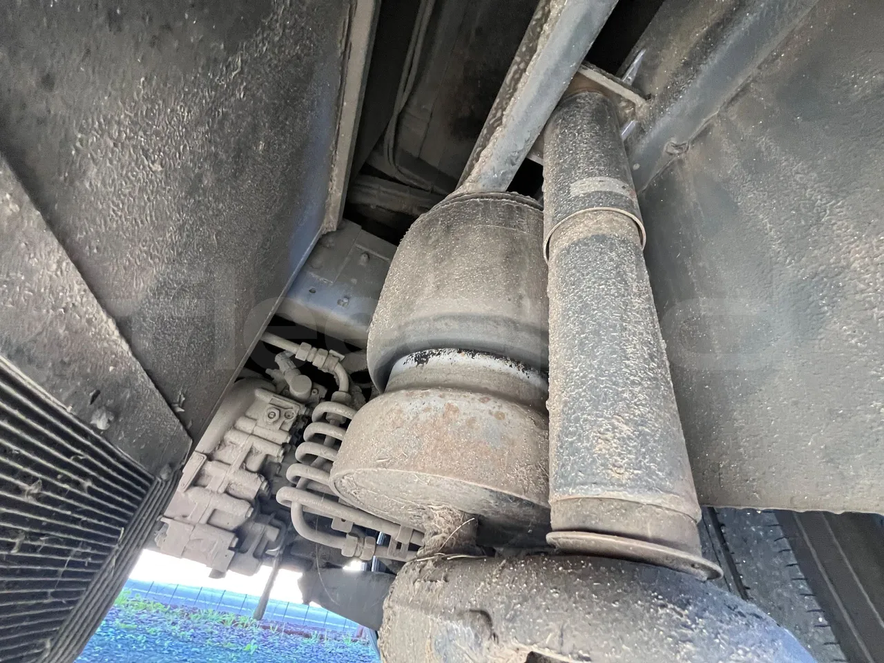 Man 18.314HOCL-NL SL353 -EUR4 -257kW - 12m - axel 2 air springs 1 left