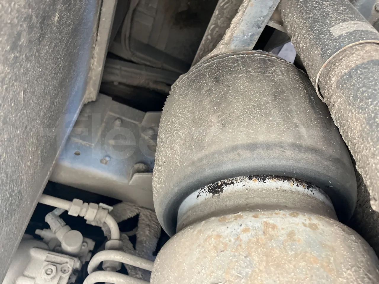 Man 18.314HOCL-NL SL353 -EUR4 -257kW - 12m - axel 2 air springs 2 left