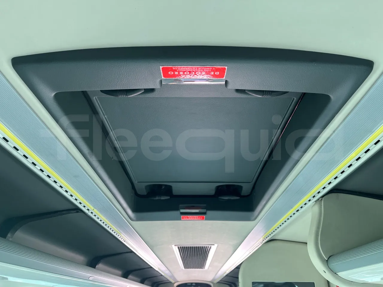 Man 18.314HOCL-NL SL353 -EUR4 -257kW - 12m - roof hatch 2