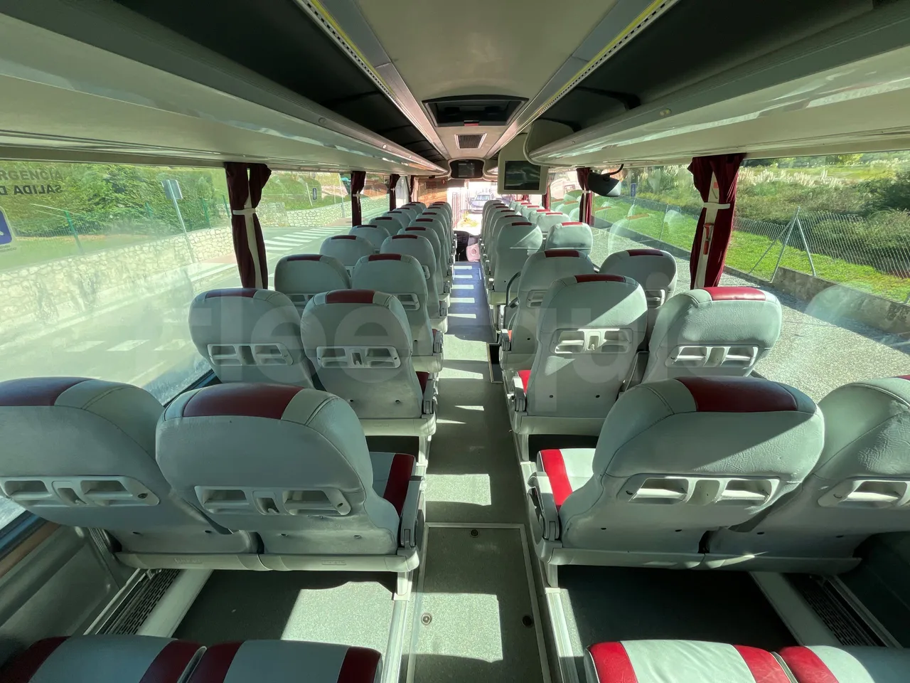 Man 18.314HOCL-NL SL353 -EUR4 -257kW - 12m - forward view all seats last row height