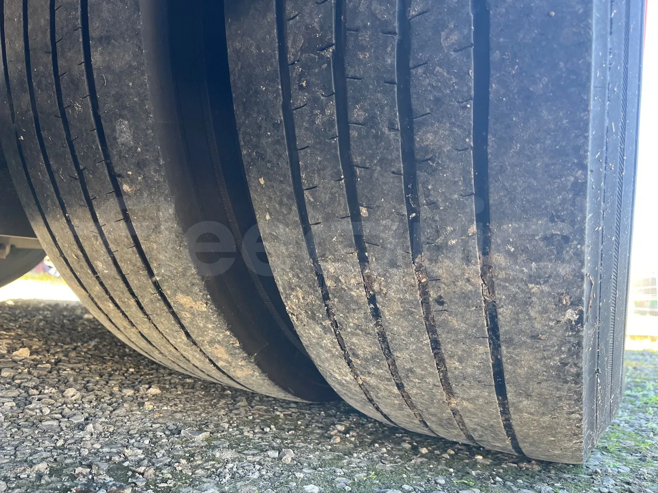 Man 18.314HOCL-NL SL353 -EUR4 -257kW - 12m - tread condition third axle tires left