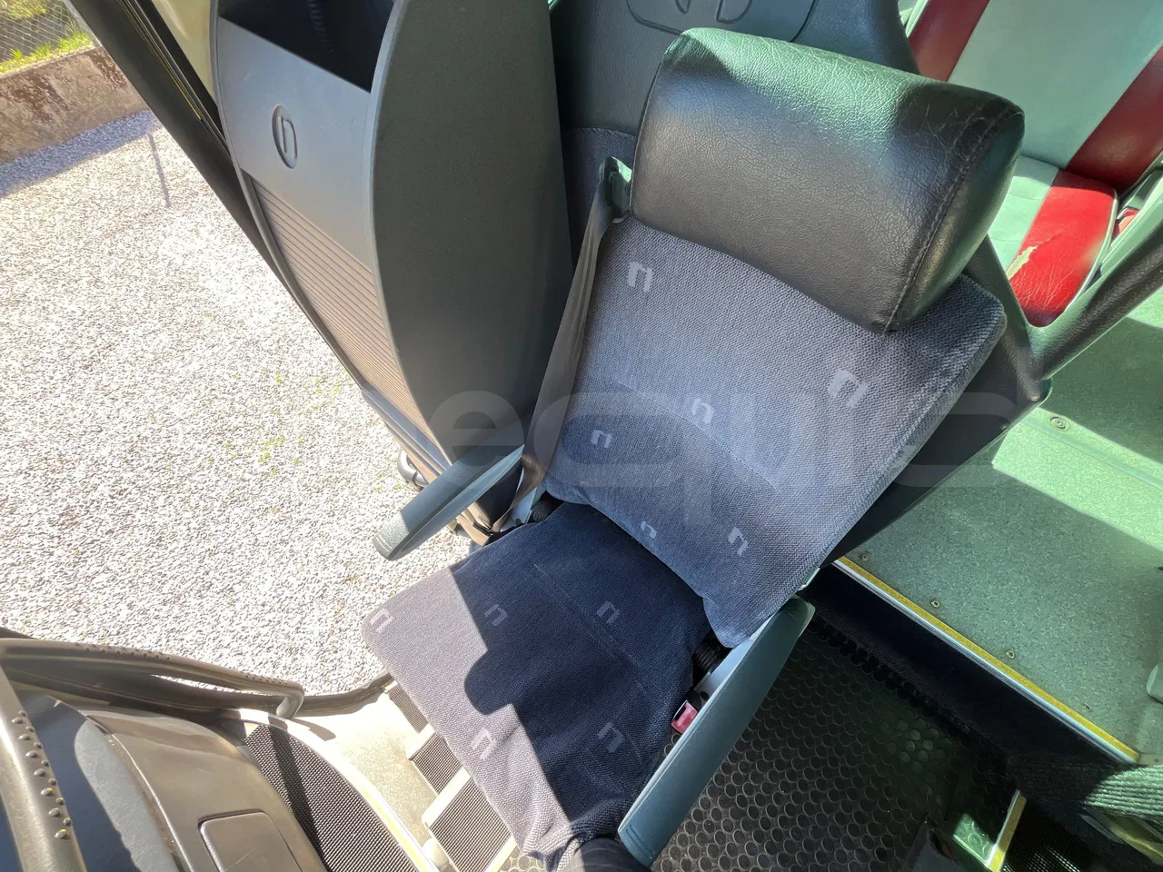 Man 18.314HOCL-NL SL353 -EUR4 -257kW - 12m - hostess seat photo