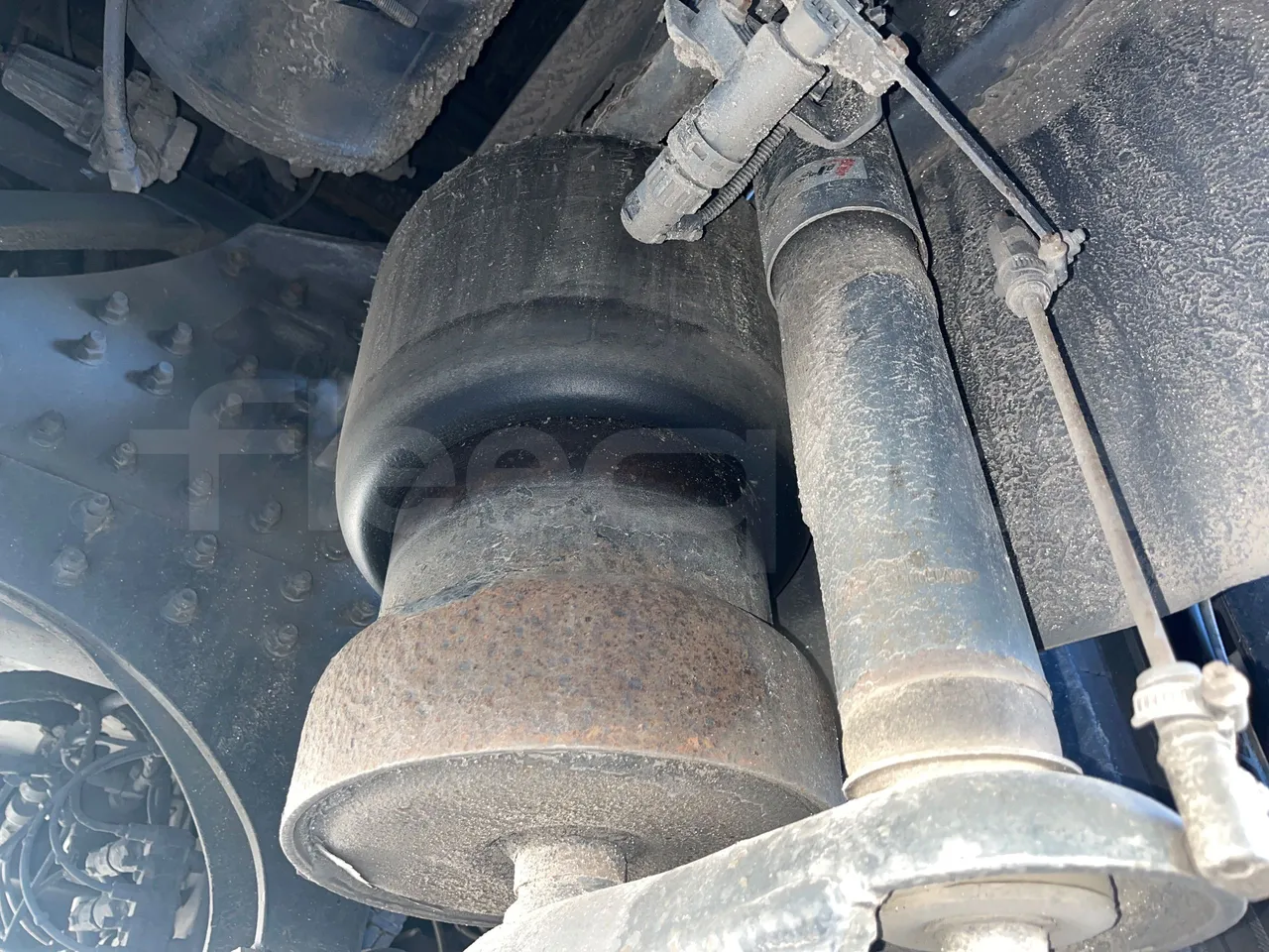 Man 18.314HOCL-NL SL353 -EUR4 -257kW - 12m - axle 2 shock absorbers 1 right