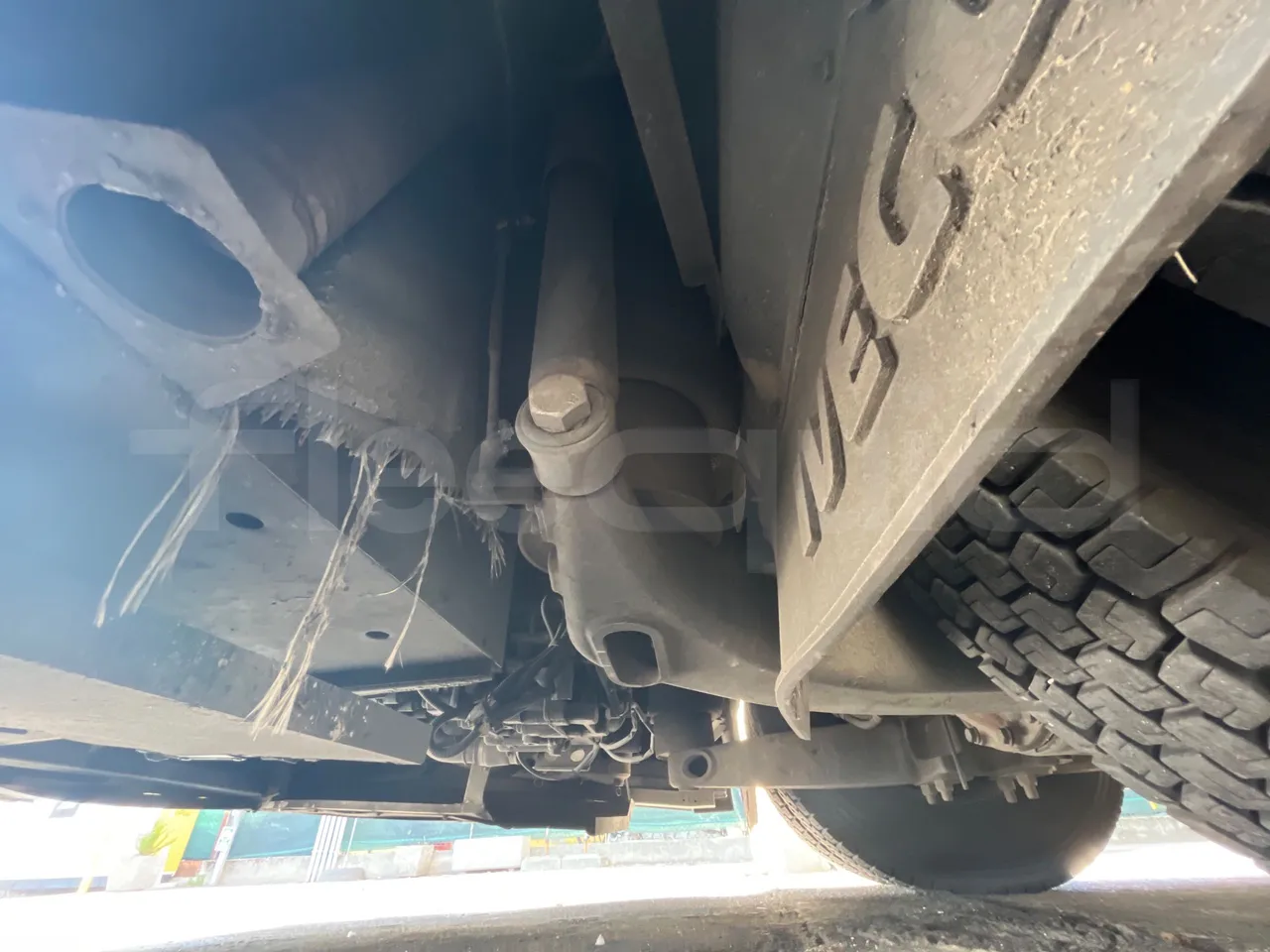 Irisbus New Domino 397E/12.4  - Euro4 - 331kW - 12.410mt - axel 2 air springs 2 left