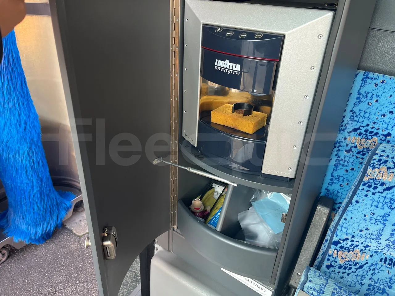 Irisbus New Domino 397E/12.4  - Euro4 - 331kW - 12.410mt - coffee machine accessories