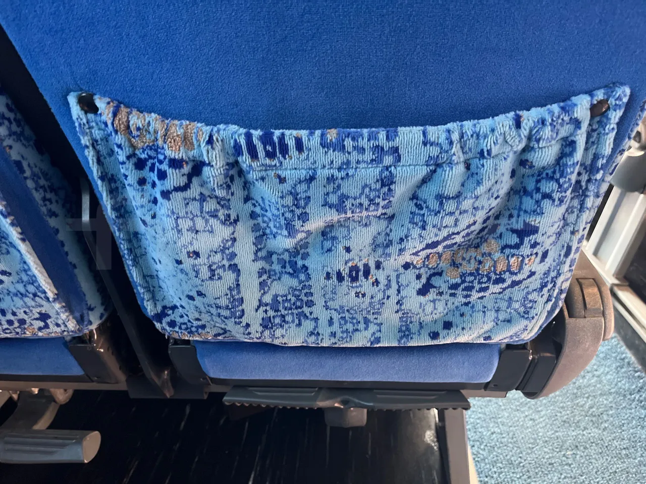 Irisbus New Domino 397E/12.4  - Euro4 - 331kW - 12.410mt - mesh detail photo