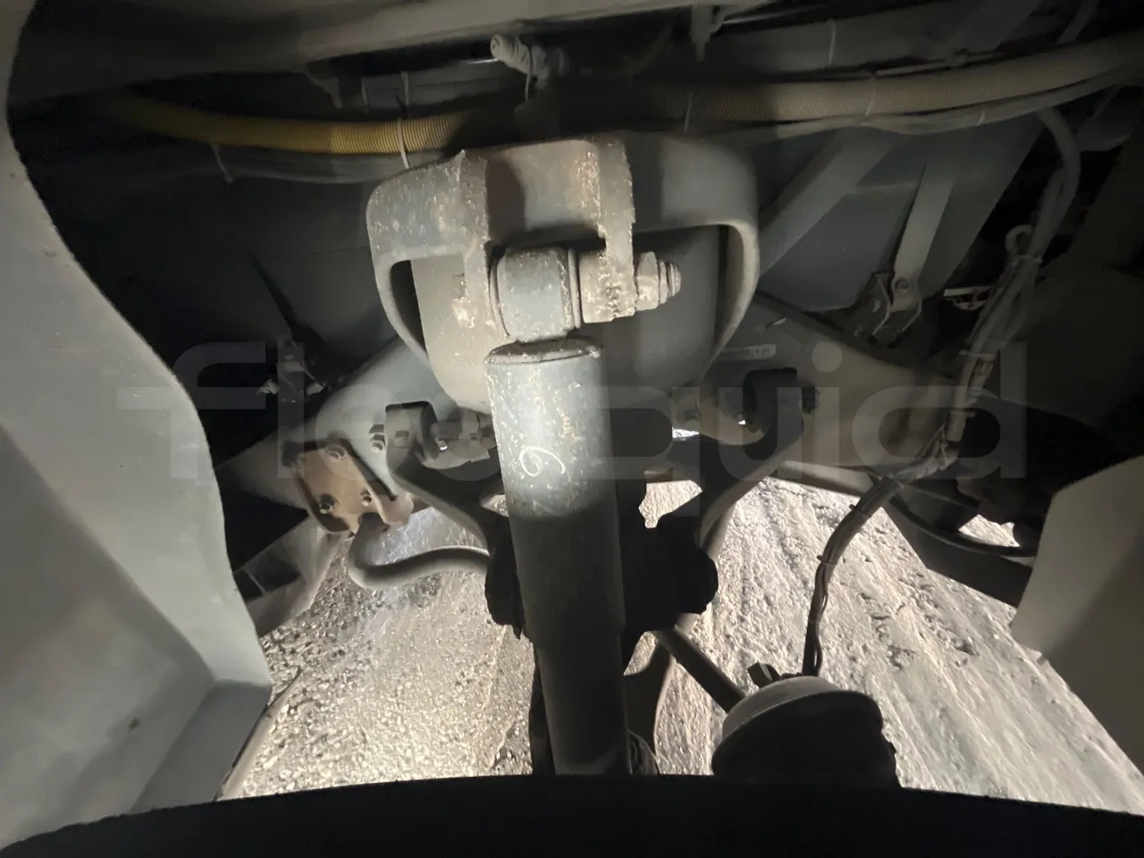 Irisbus New Domino 397E/12.4  - Euro4 - 331kW - 12.410mt - front shock absorbers right