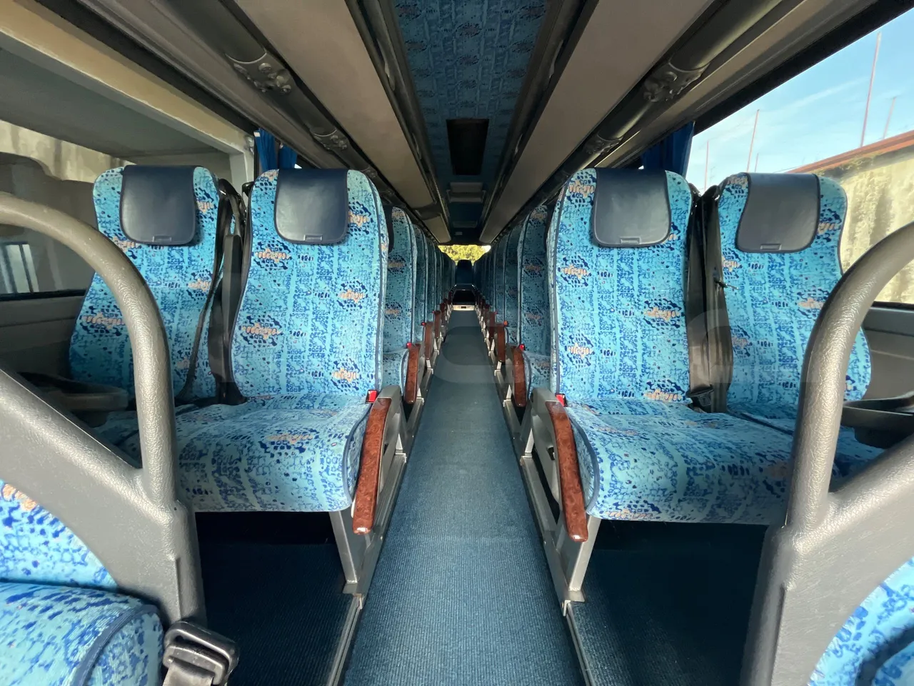 Irisbus New Domino 397E/12.4  - Euro4 - 331kW - 12.410mt - interior reverse seats driver height